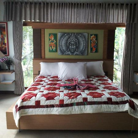 Barclona Guesthouses Lovina Pabean Buleleng Exterior foto