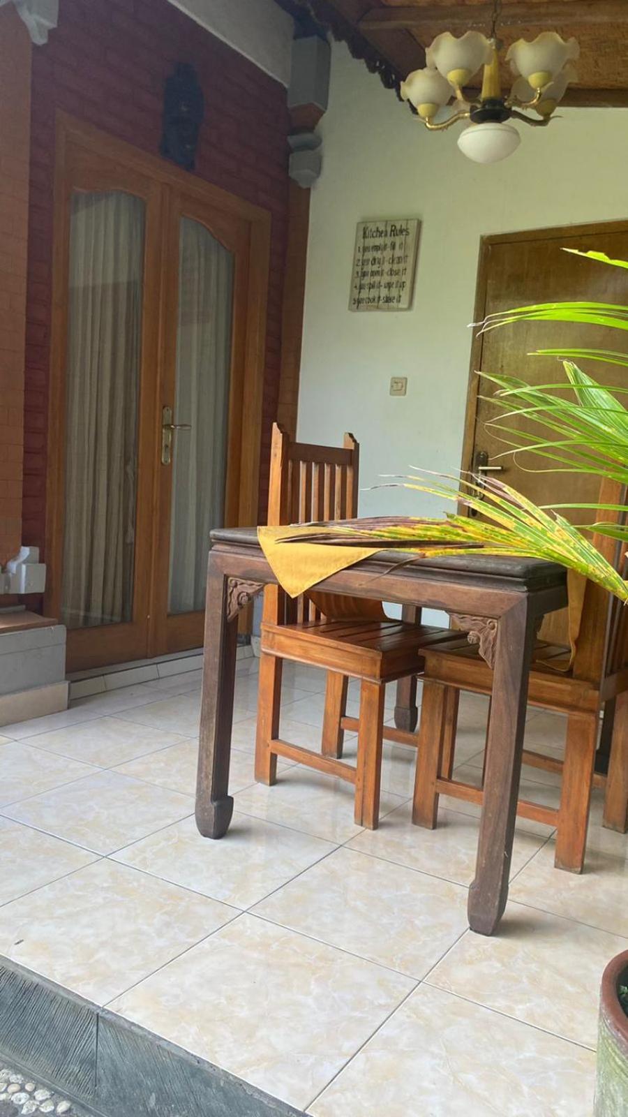 Barclona Guesthouses Lovina Pabean Buleleng Habitación foto