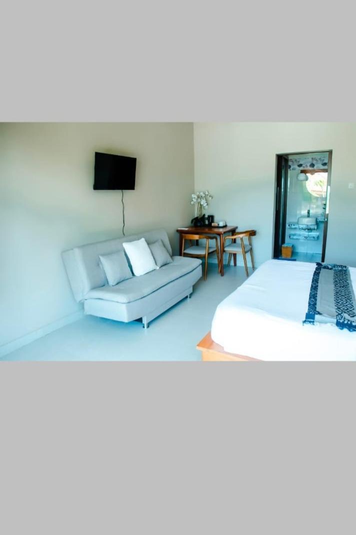 Barclona Guesthouses Lovina Pabean Buleleng Habitación foto
