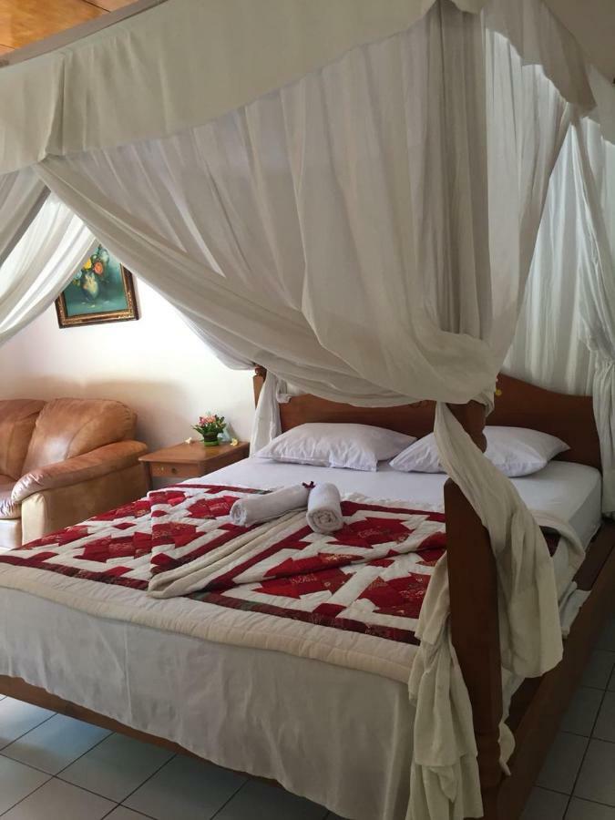 Barclona Guesthouses Lovina Pabean Buleleng Exterior foto