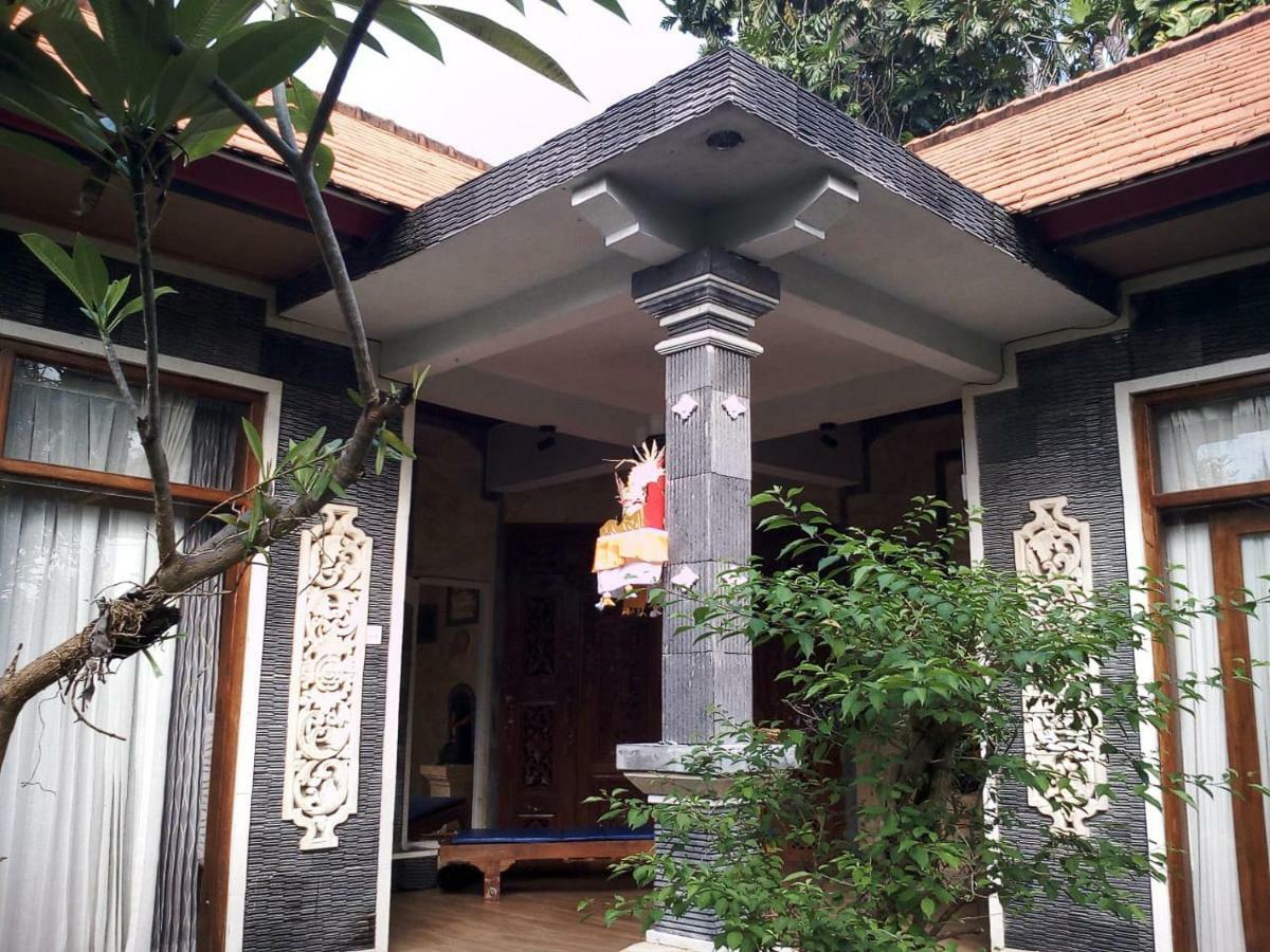 Barclona Guesthouses Lovina Pabean Buleleng Exterior foto