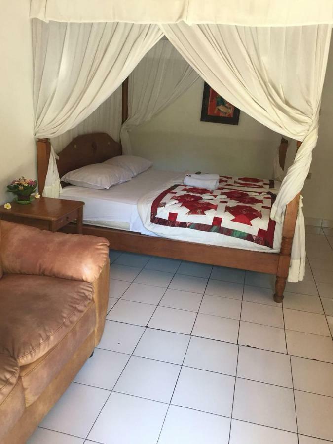Barclona Guesthouses Lovina Pabean Buleleng Exterior foto