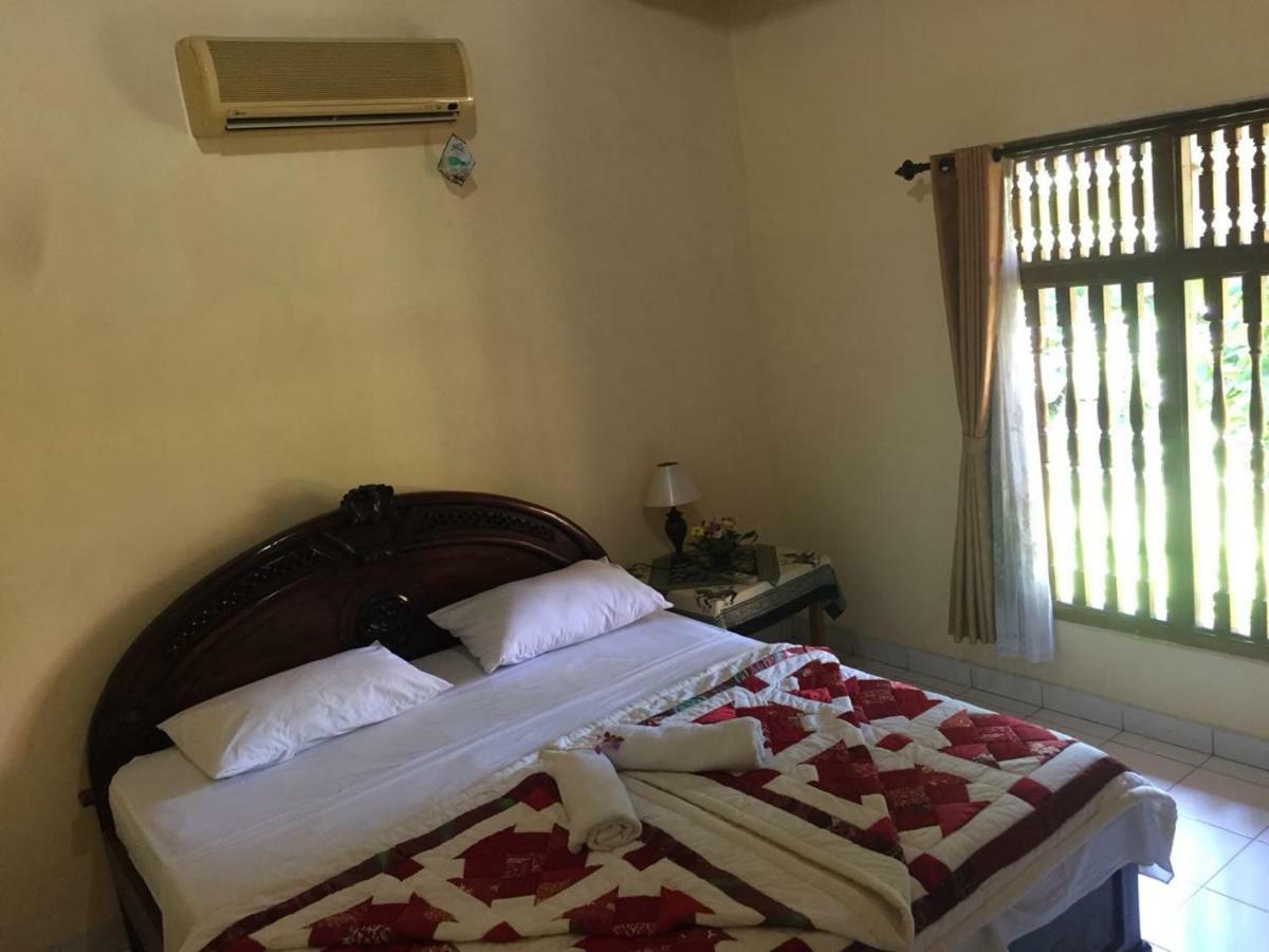 Barclona Guesthouses Lovina Pabean Buleleng Exterior foto