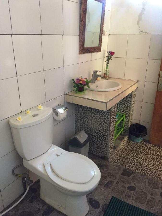 Barclona Guesthouses Lovina Pabean Buleleng Exterior foto