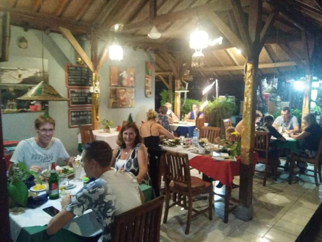Barclona Guesthouses Lovina Pabean Buleleng Exterior foto